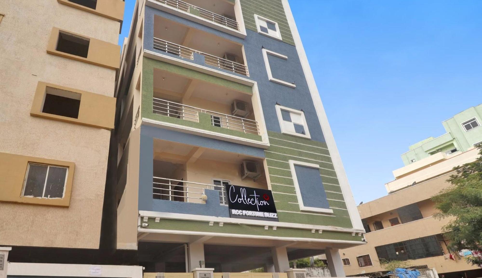 Super Townhouse Rcc Blizz Otel Kondapur  Dış mekan fotoğraf